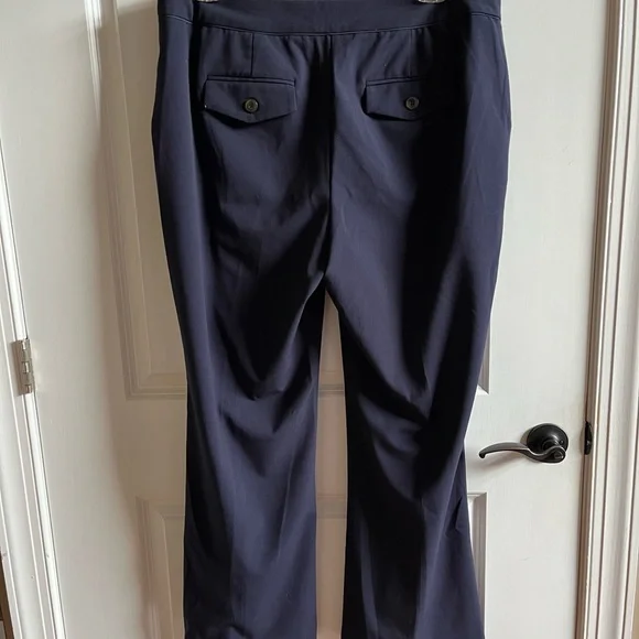 🤩HOST PICK🤩 Roz & Ali Women’s Pants, Navy Blue, Size 14W, EUC - Picture 4 of 5